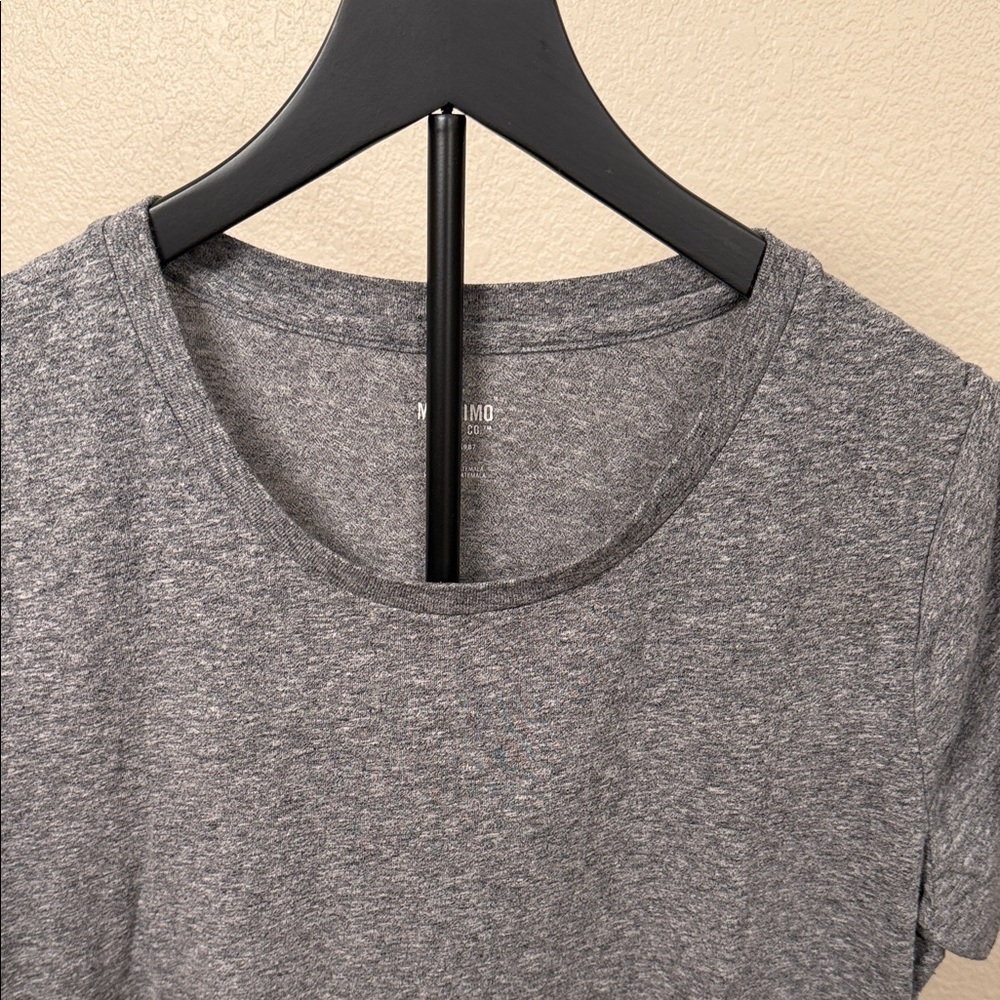 Mossimo Supply Co. Heather Gray Short Sleeve Tee - Picture 2 of 6